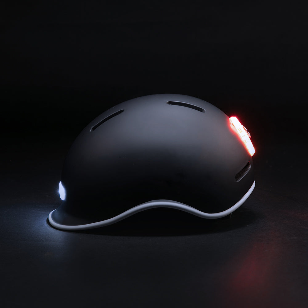 Casque élégant avec lumière