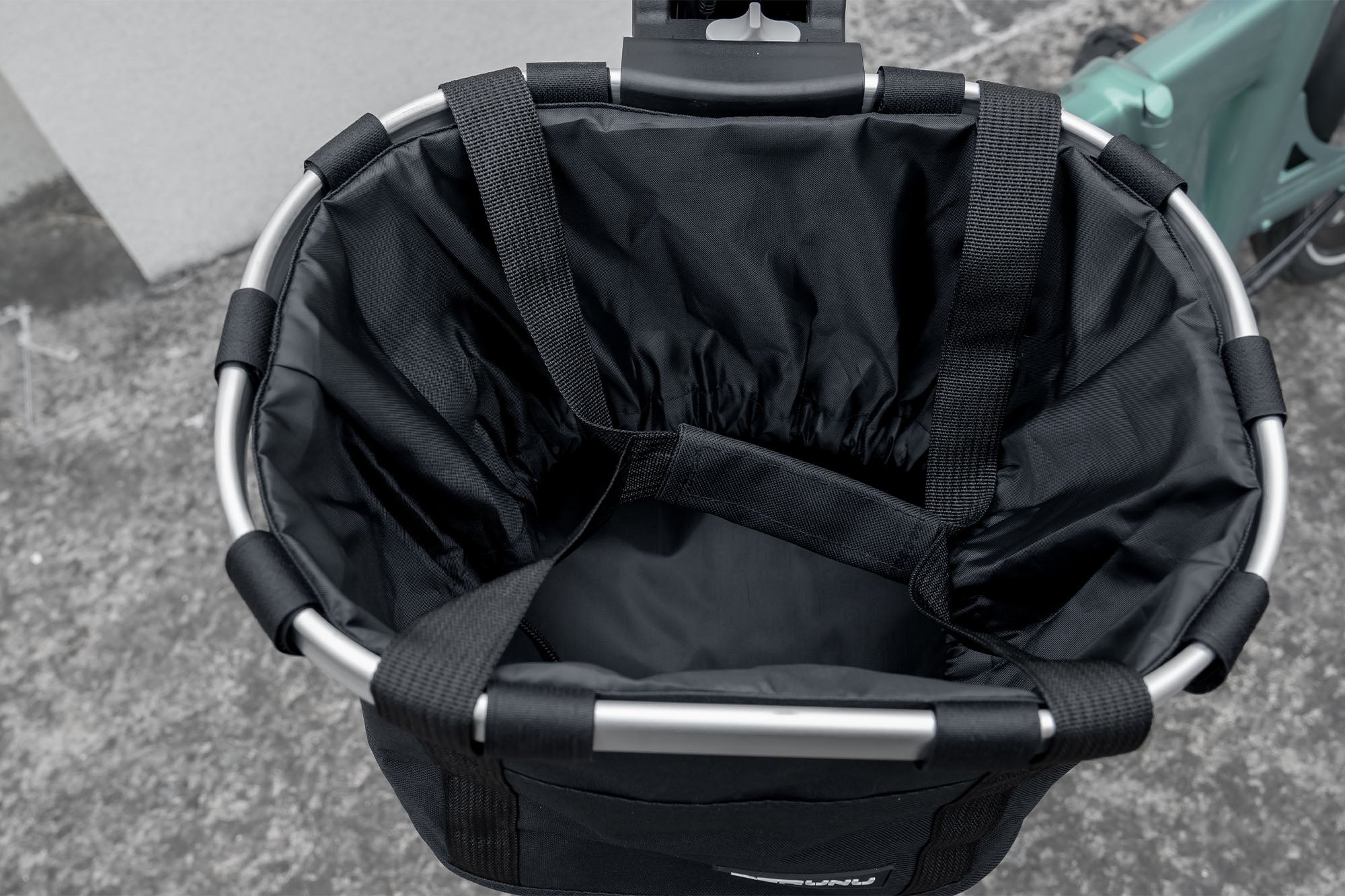 Panier avant à démontage rapide